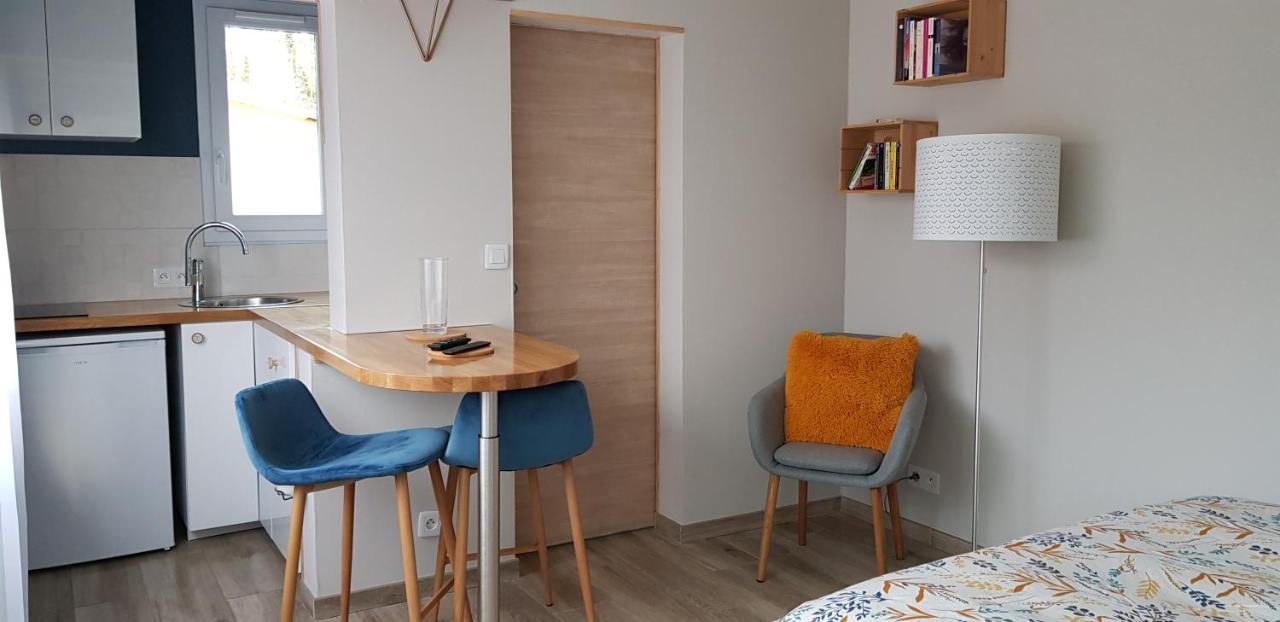 Agreable Petite Maison Proche Joigny Chamvres エクステリア 写真